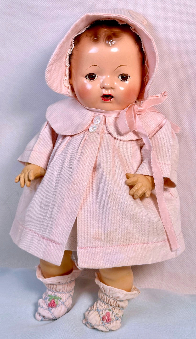 Thumbnail: Vintage 1930s FAO Schwarz Effanbee Dy-Dee Ette Trunk Set