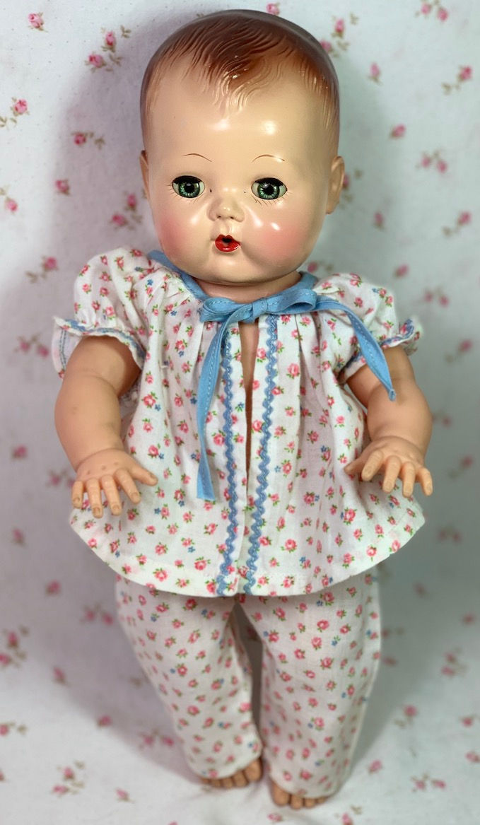 Thumbnail: Vintage Roses Print Pajamas for 13" to 14" Tiny Tears / Betsy Wet