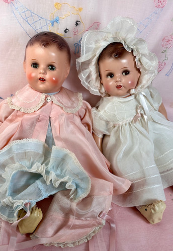 1930s Vintage Ideal Composition 17