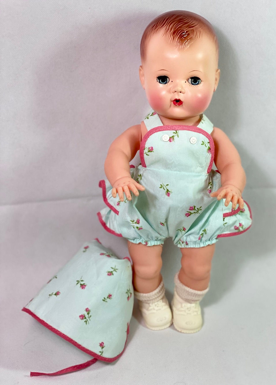 1940s Vintage 11" to 12" Baby Doll Sunsuit and Bonnet Set
