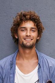 Mann mit Curls