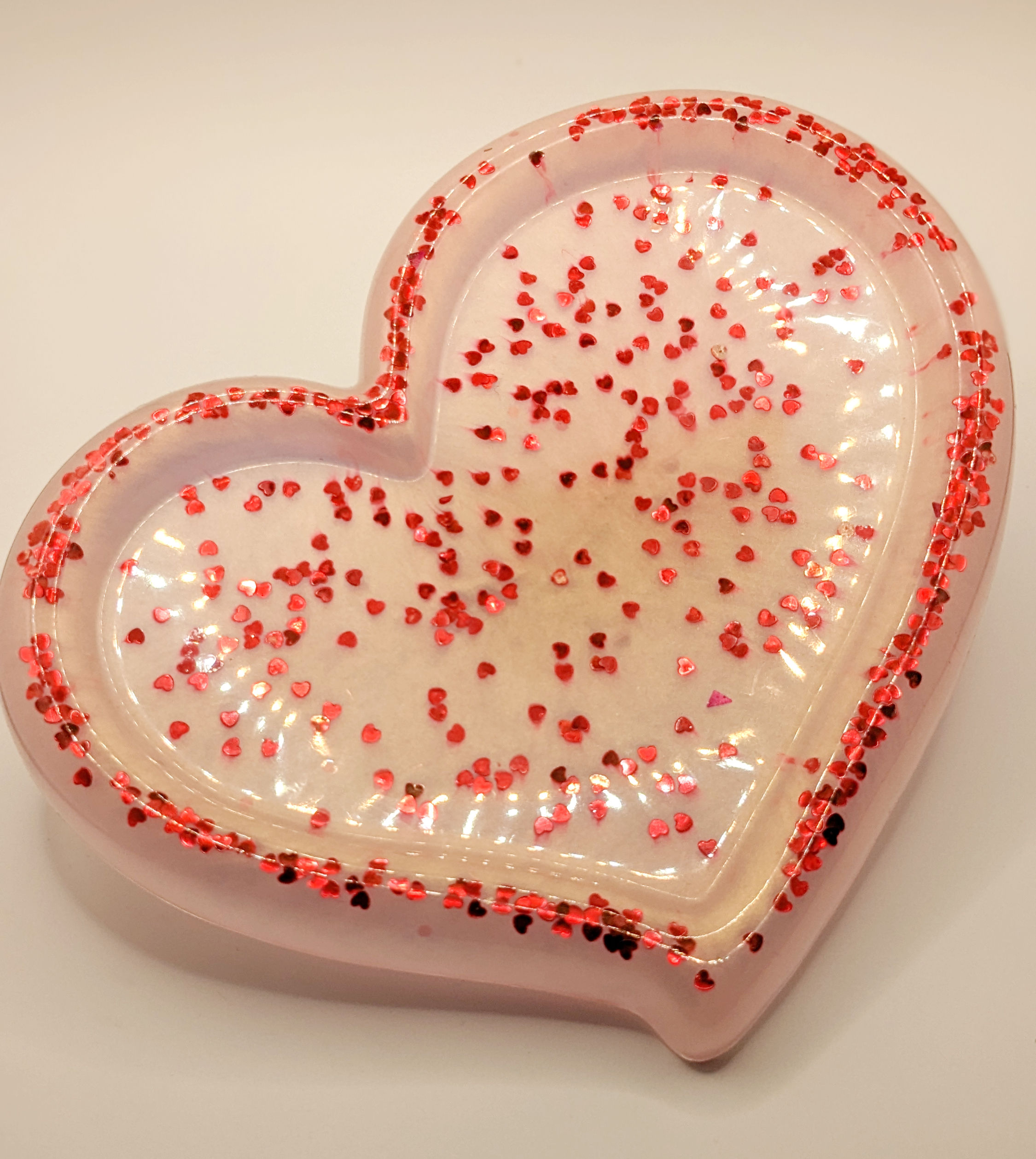 7.5" heart shaped trinket tray
