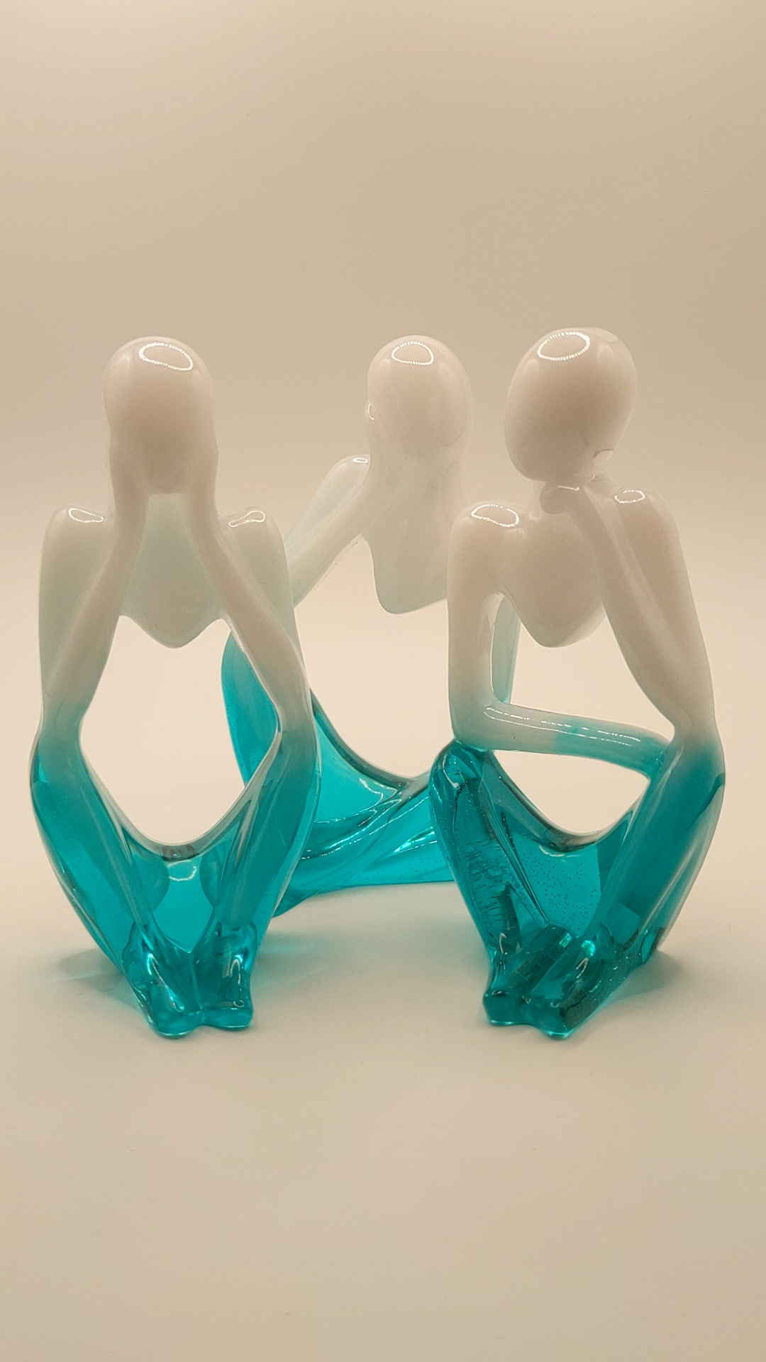 The thinkers set of 3 blue and white