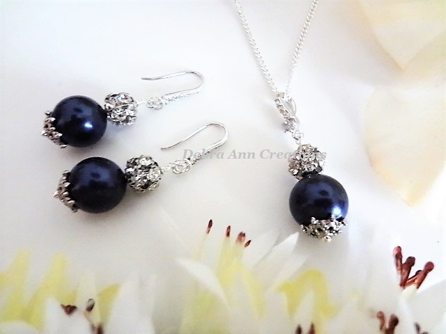 Thumbnail: Pearl and Round Crystal Pave Drop Necklace Set BRNKST5005