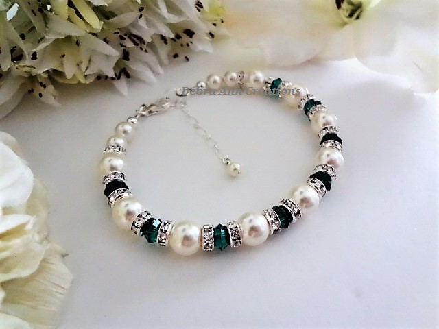 Thumbnail: Pearl and Emerald Crystal Clasp Wedding Bracelet BRPL3017