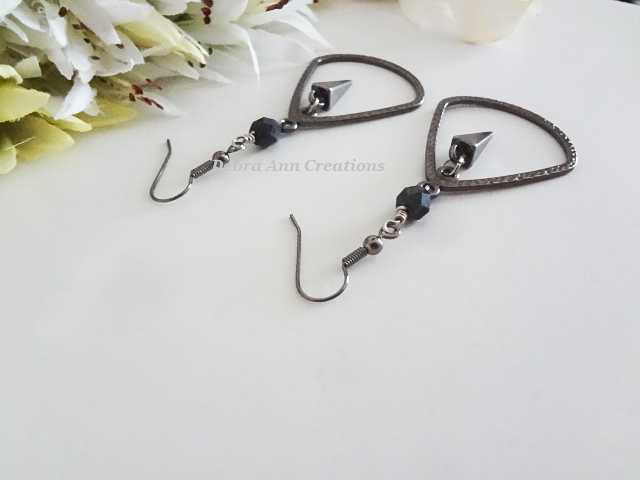 Thumbnail: Hammered Gunmetal Long Triangle Teardrop Spike Earrings FSER7009