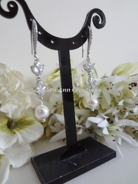 Thumbnail: Pearl and Crystal Bridal Drop Earrings BRER4052