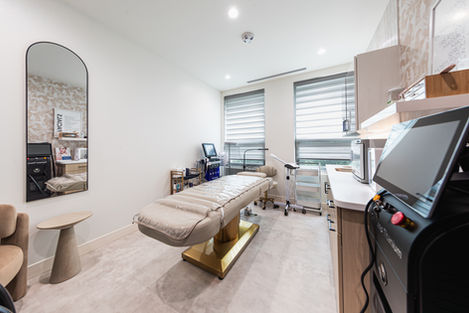 Dr. Dawn Jung - Glow Skin Med Spa by Dexios Design-038