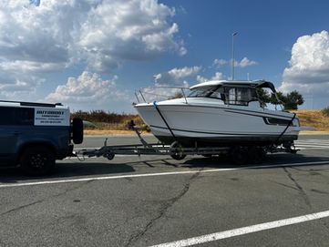 transport merry fisher 695 sur remorque