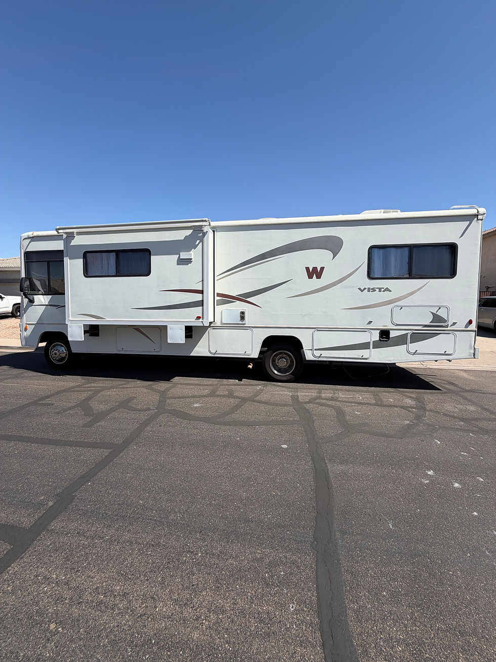 Thumbnail: 2008 Winnebago Vista 