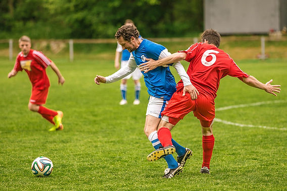 Kämpar för fotboll