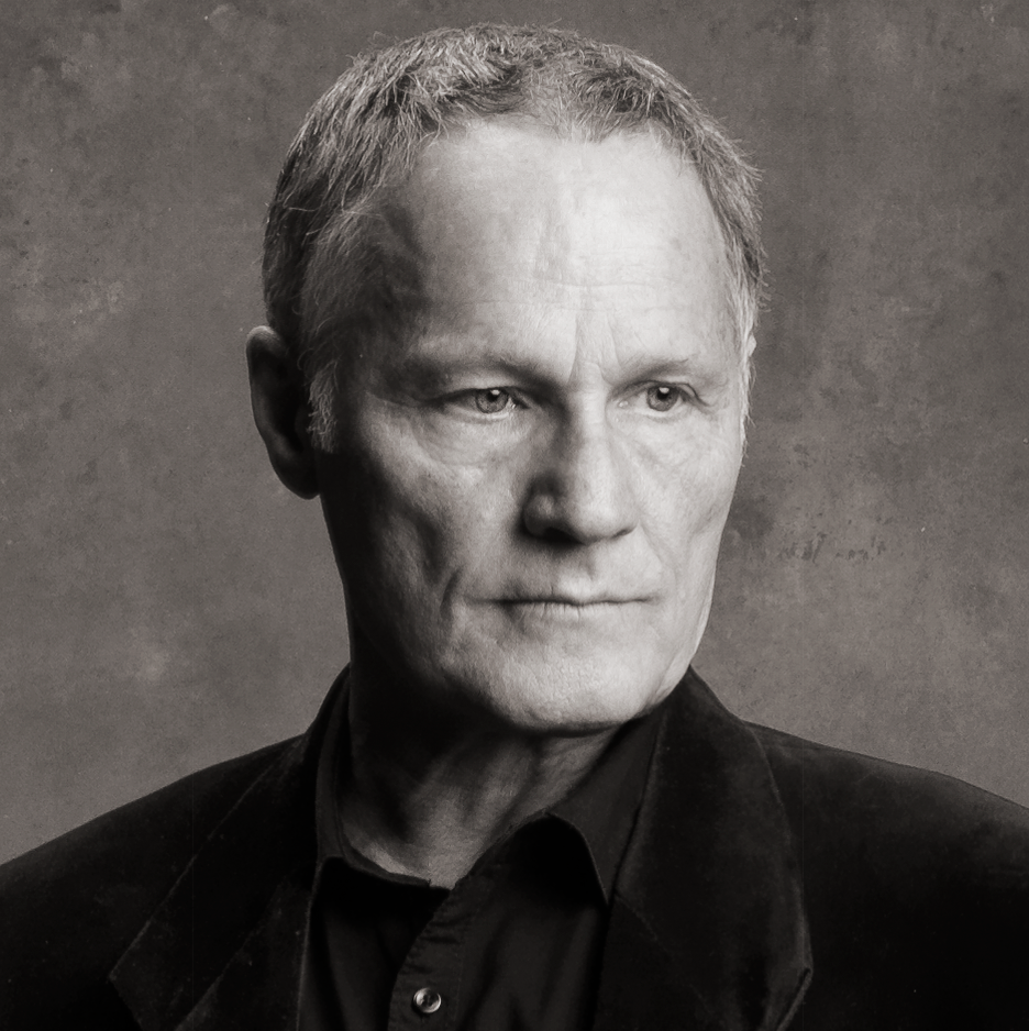 Headshot of Lar Lubovitch photo by NYC Dance Project