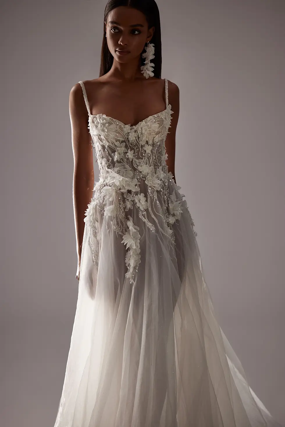 Brautkleid mit Spitze und Tüll