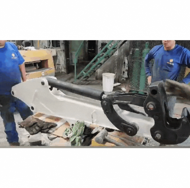REPAGENSA-REPARACION DE MAQUINARIA PESADA (640 x 631 px).gif