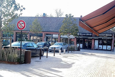 place louis 13 rungis.jpg