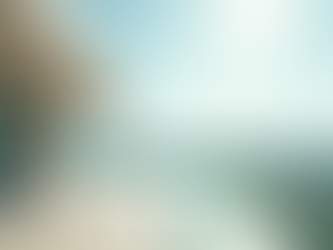 garde-corps en verre sur terrasse d'une superbe maison