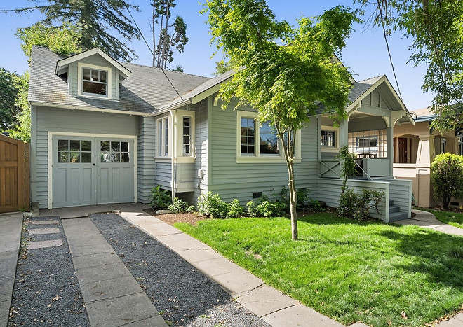 018-2320-derby-street.88641.p2k.005_mls.web copy.jpg