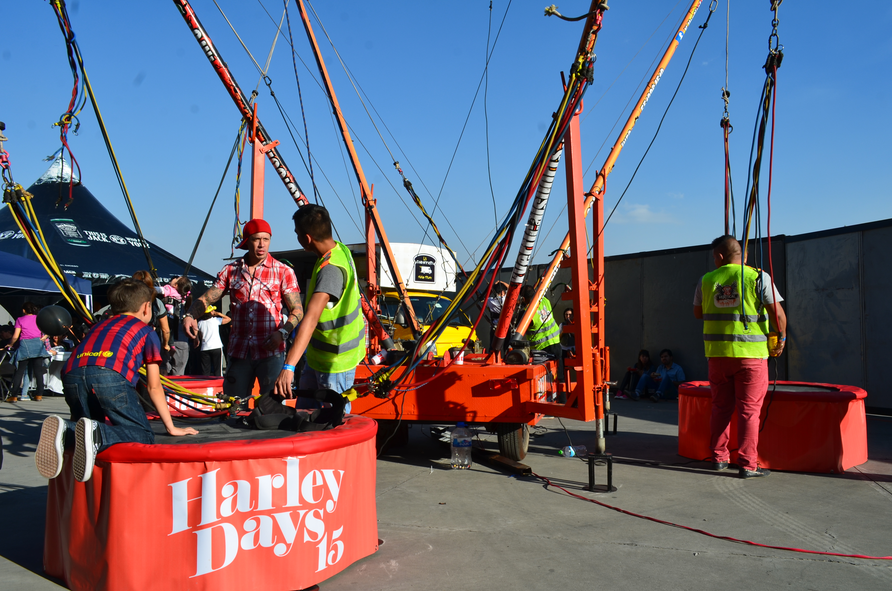EUROBUNGEE 4 PLAZAS.