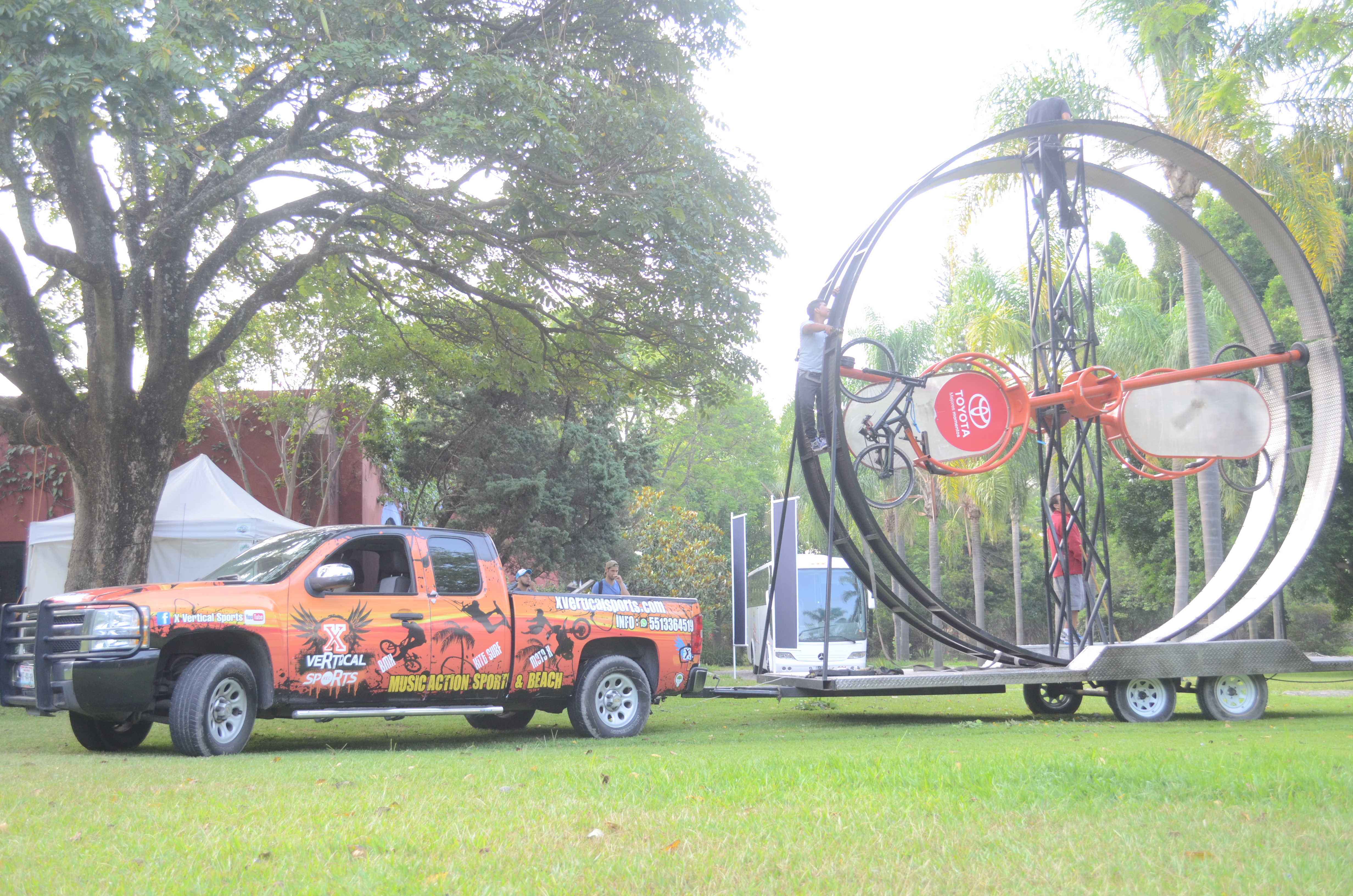 REMOLQUE ARMADO DE XTREME BIKES.