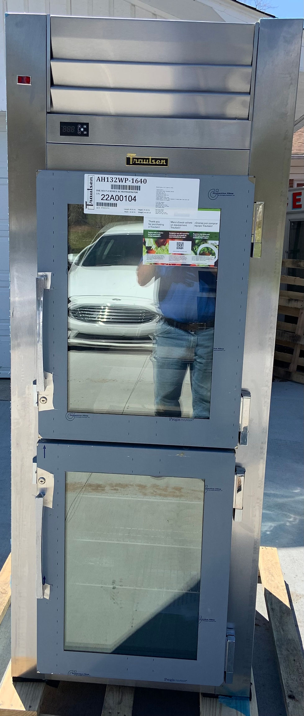 One Section Glass Half Door Pass-Through Refrigerator