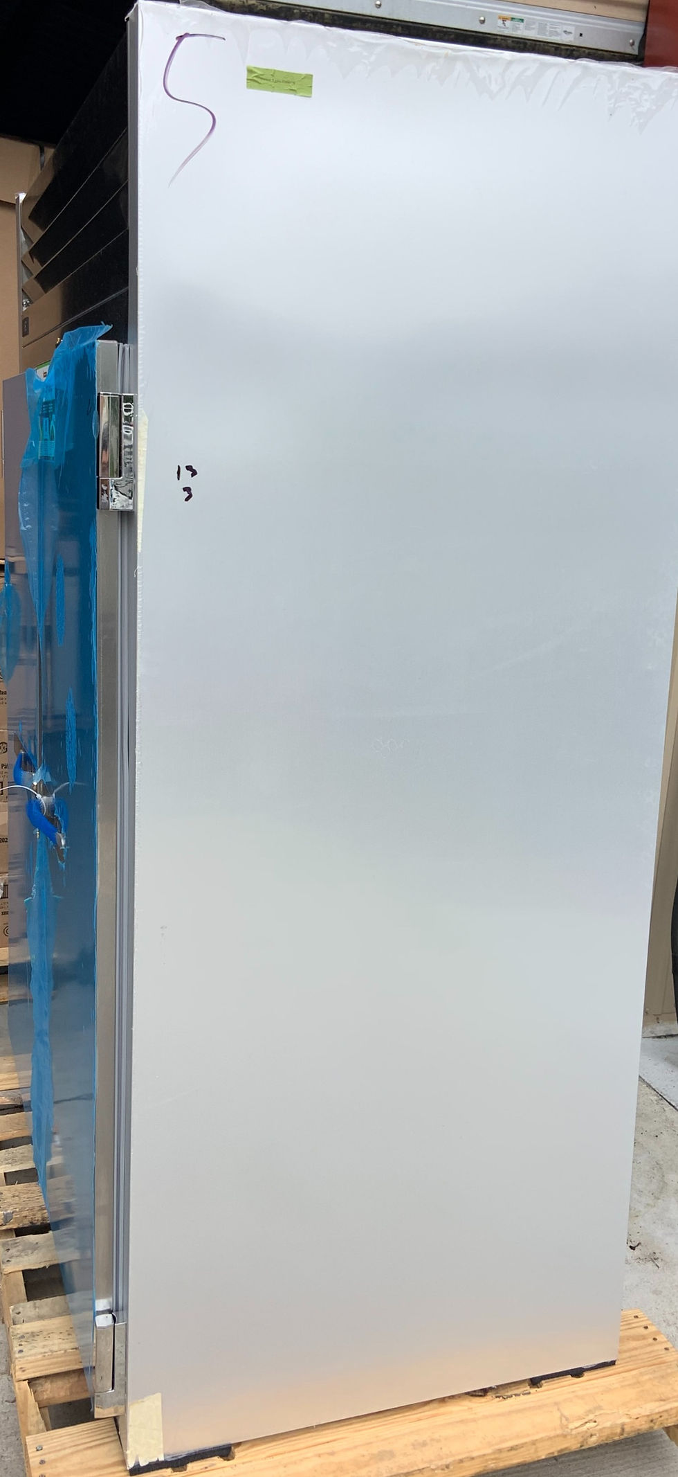 Thumbnail: Traulsen G20010 52" G Series Solid Door Reach-In Cooler
