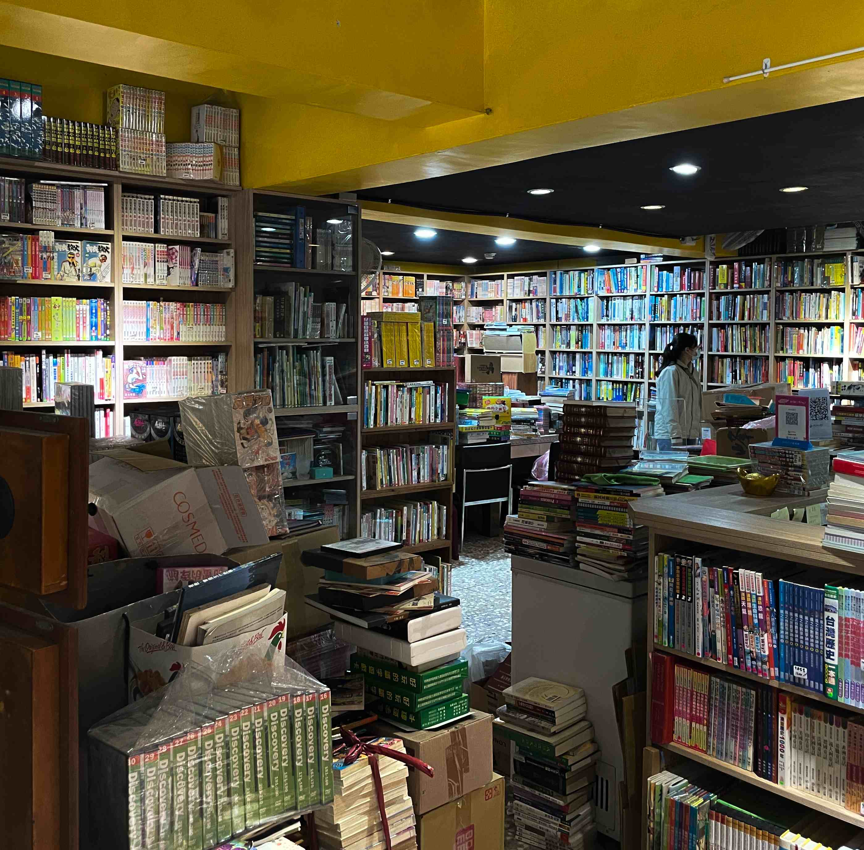 321書市內部藏書豐富