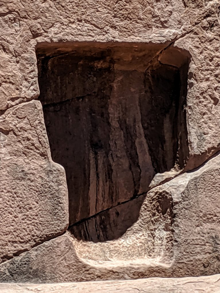 Close-Up of Aramu Muru