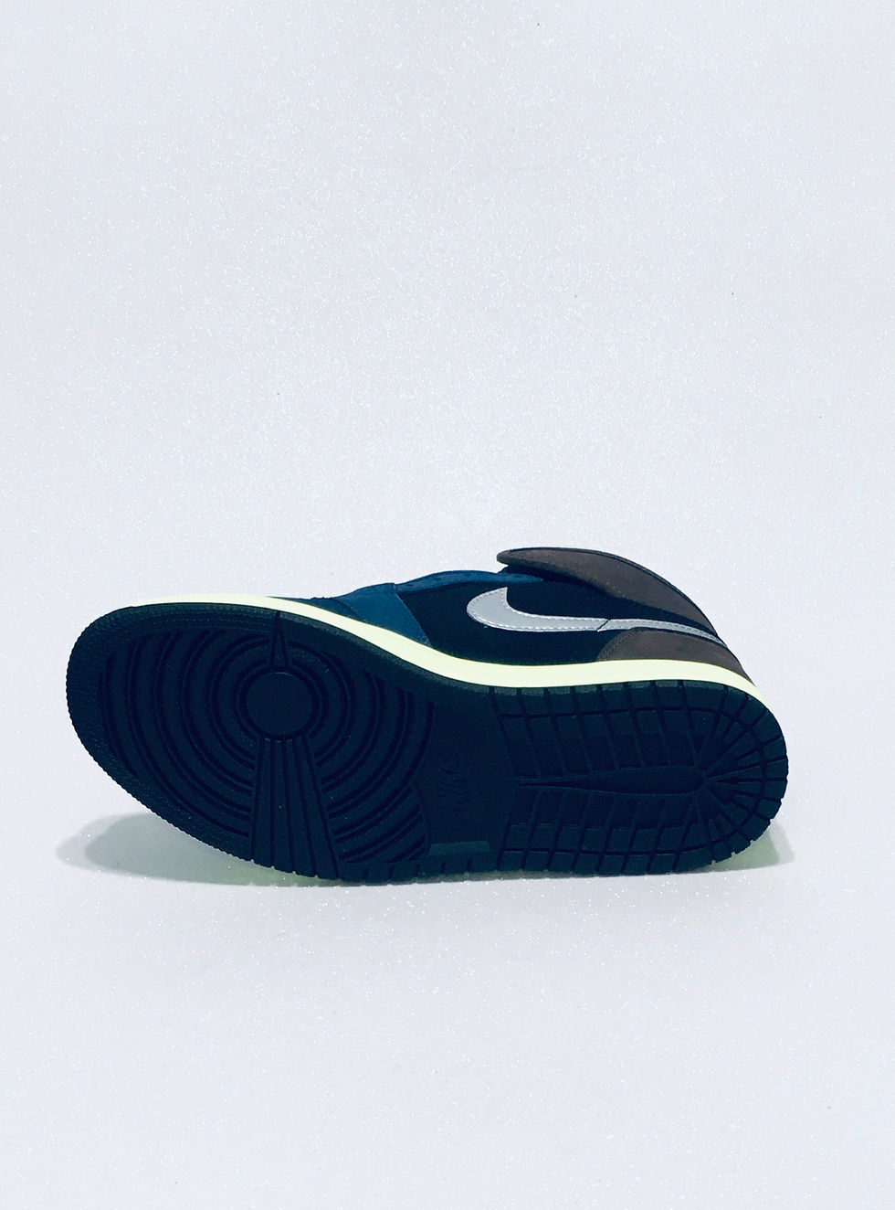 Miniatura: NIKE AIR JORDAN 1 HIGH RETRO TOKYO BIO HACK