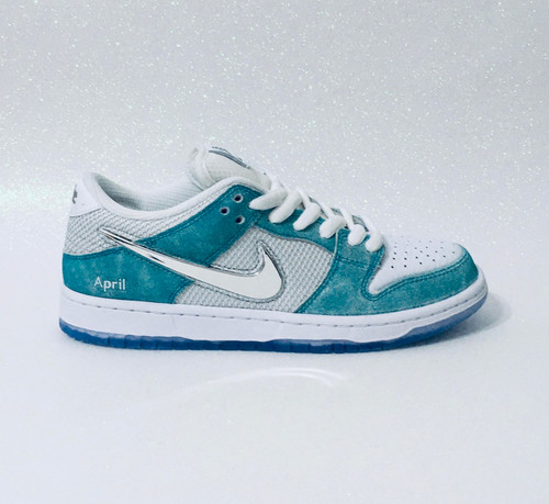 NIKE SB X APRIL SKATEBOARDS DUNK LOW PRO TURBO GREEN | SneakersRJ