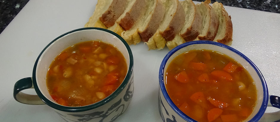Aunt Britt's Ham & Bean Soup