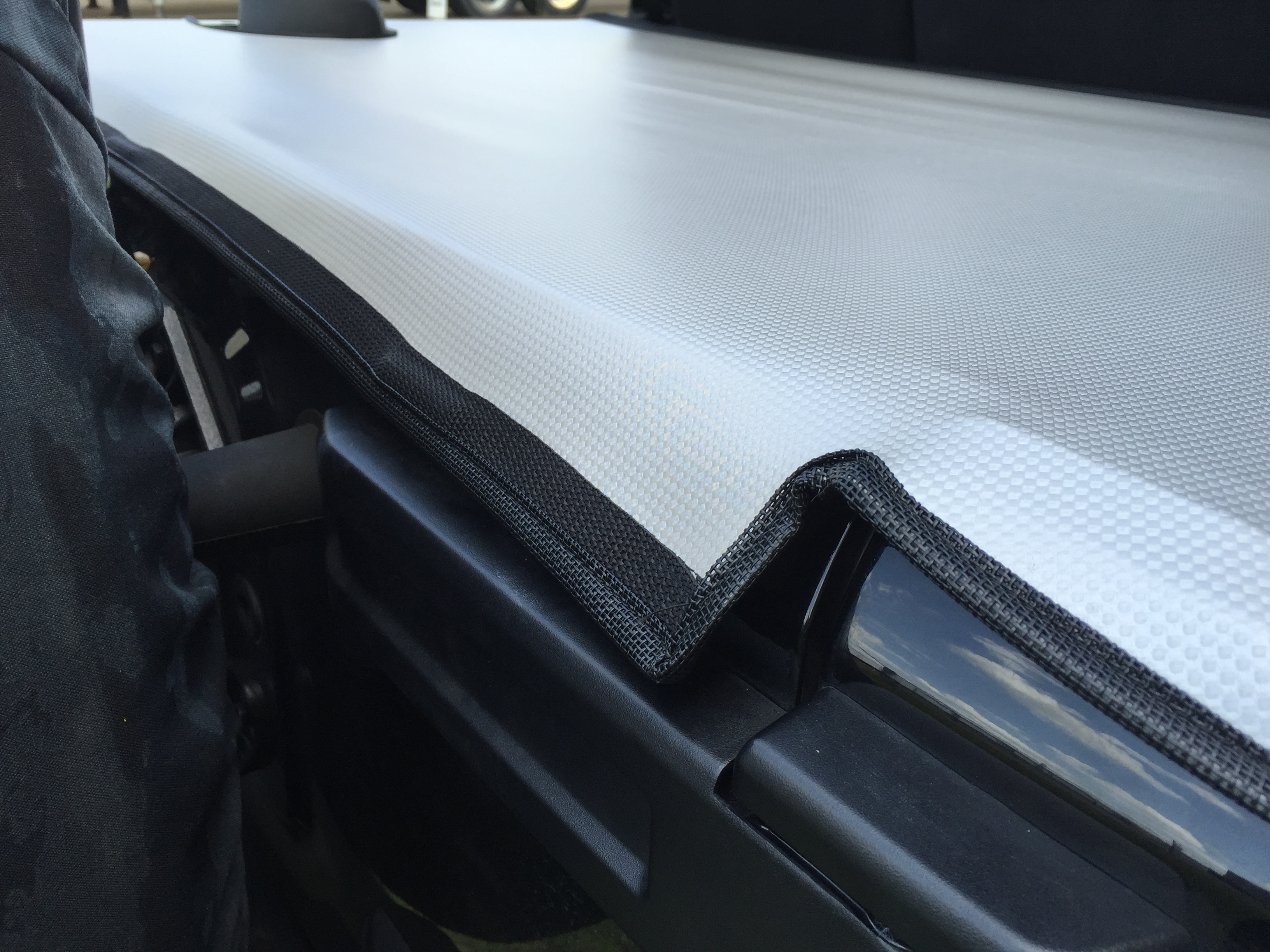 JTopsUSA Jeep Wrangler Tonneau Cover