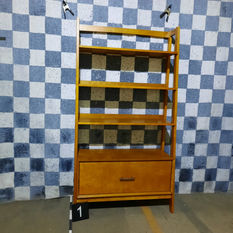 Bookshelf 8.jpg