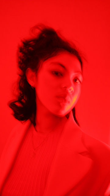 Joanne Radao Singer Compositer Production Art direction Clip Portrait Kiddoz