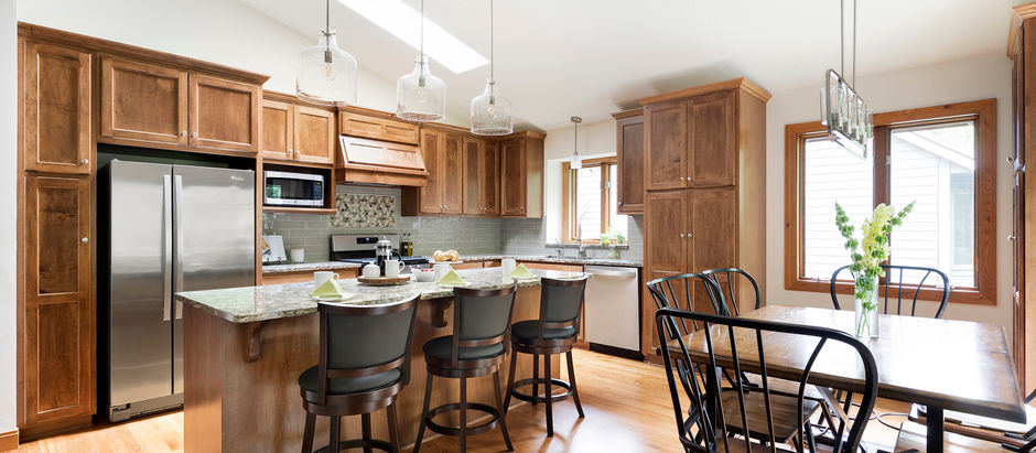 A Warm & Inviting Kitchen