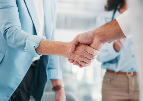 Stakeholder Mapping for L&D: Identifying Allies, Blockers & Buyers