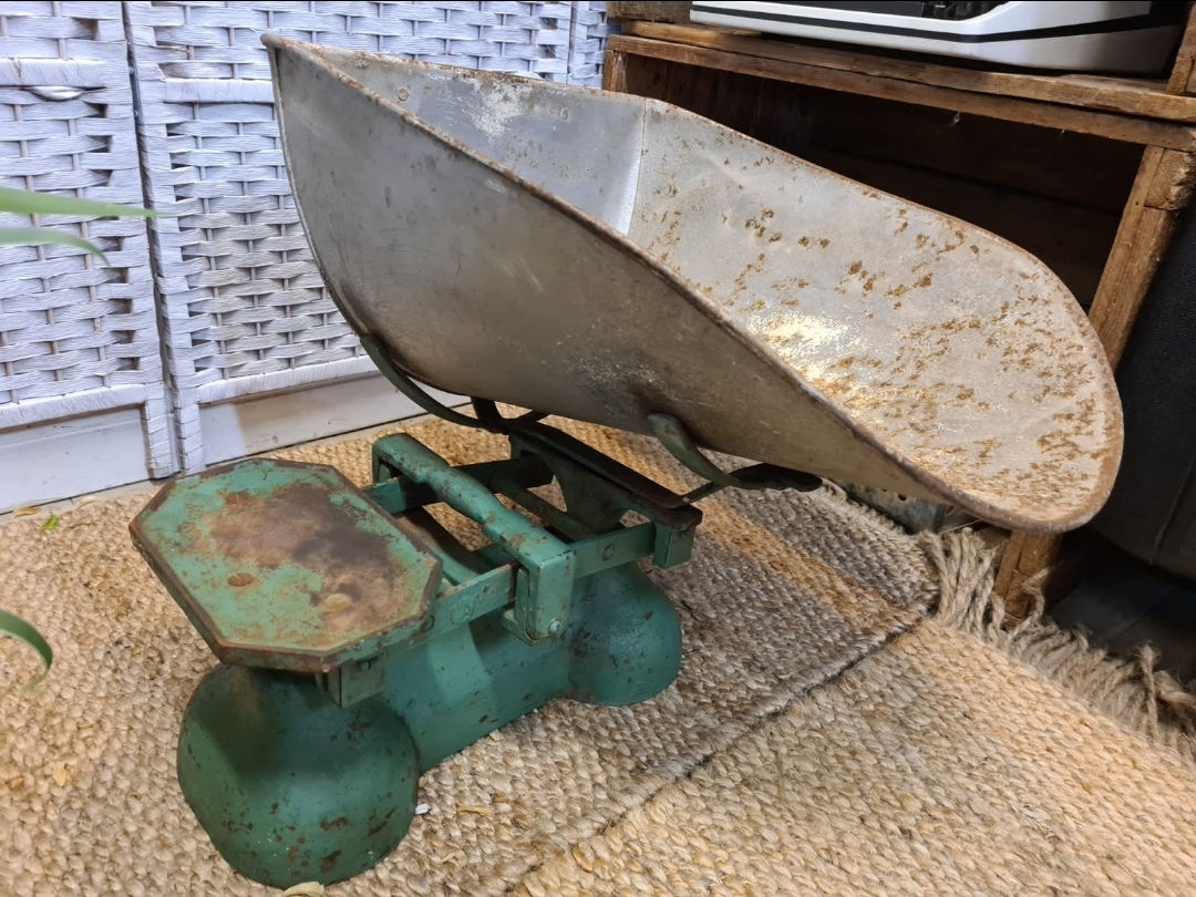 Vintage Large Cast iron Scale with Grain Scoop Rustic Farmhouse Green