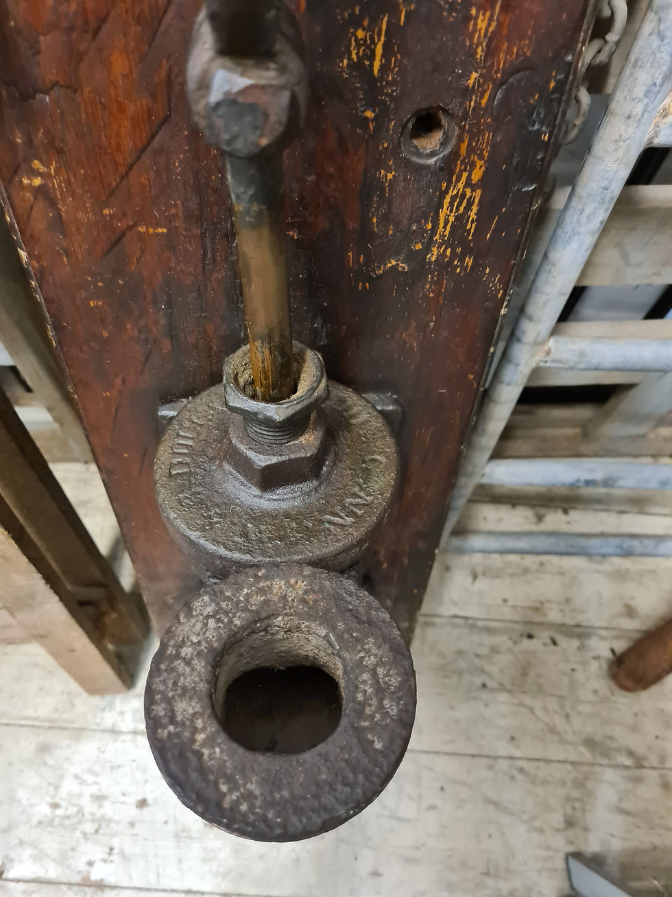 Thumbnail: ANTIQUE W&B DOUGLAS CAST IRON WATER PUMP Timber Plate