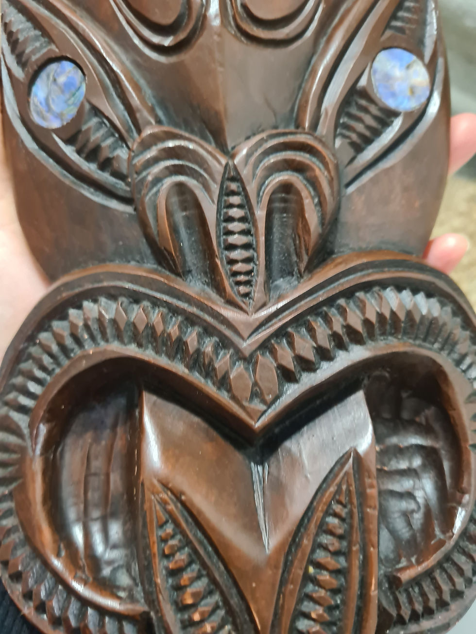 Thumbnail: Māori Koruru Tiki Carved Wooden Wall Hanging Mask 26cmx13cm