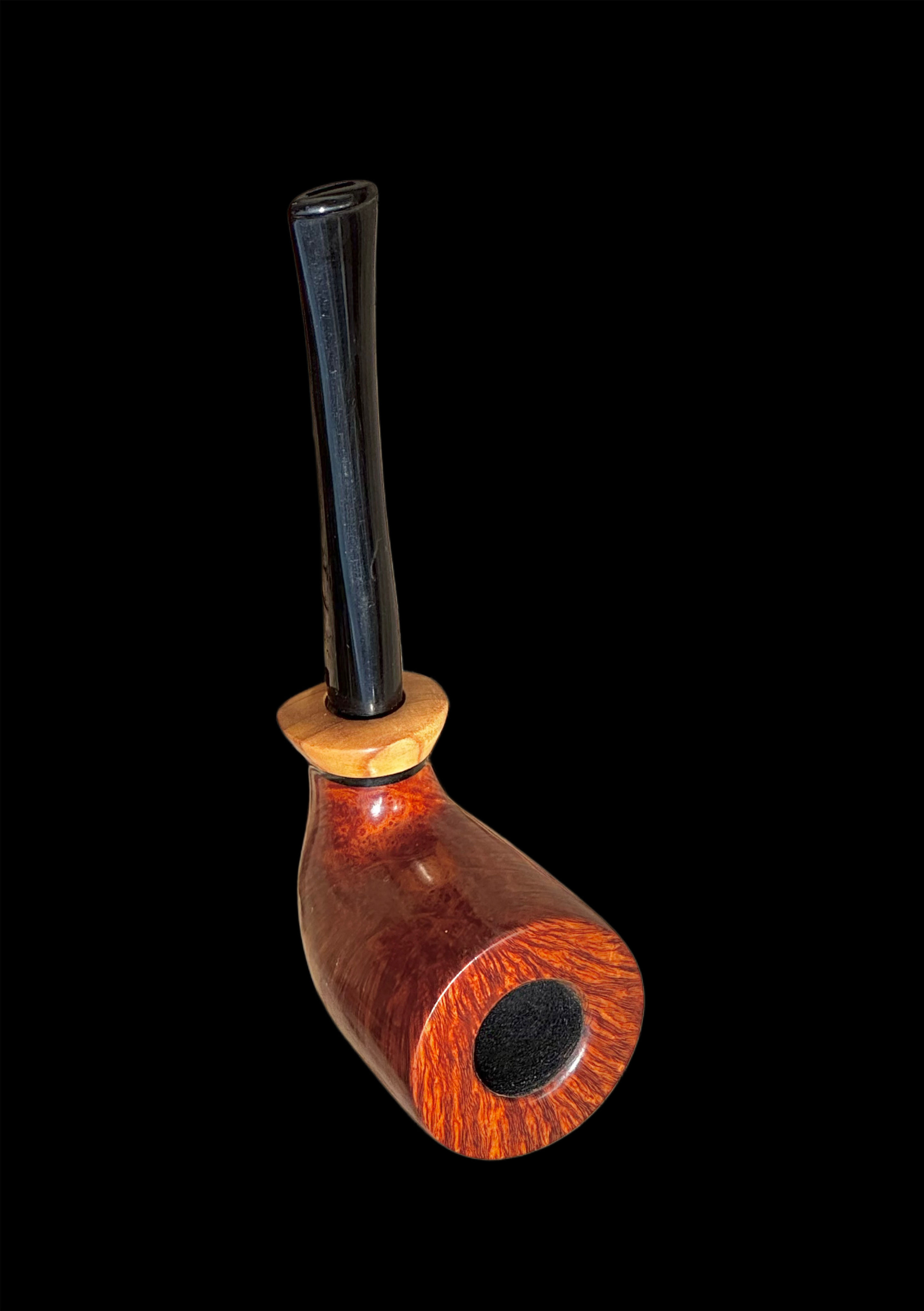Tom Richard Pipes, TRP 🇩🇪: Dublin with olive wood accent