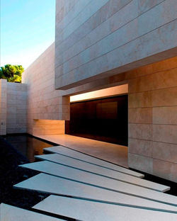 facades-pierre-de-taza-beige-brute