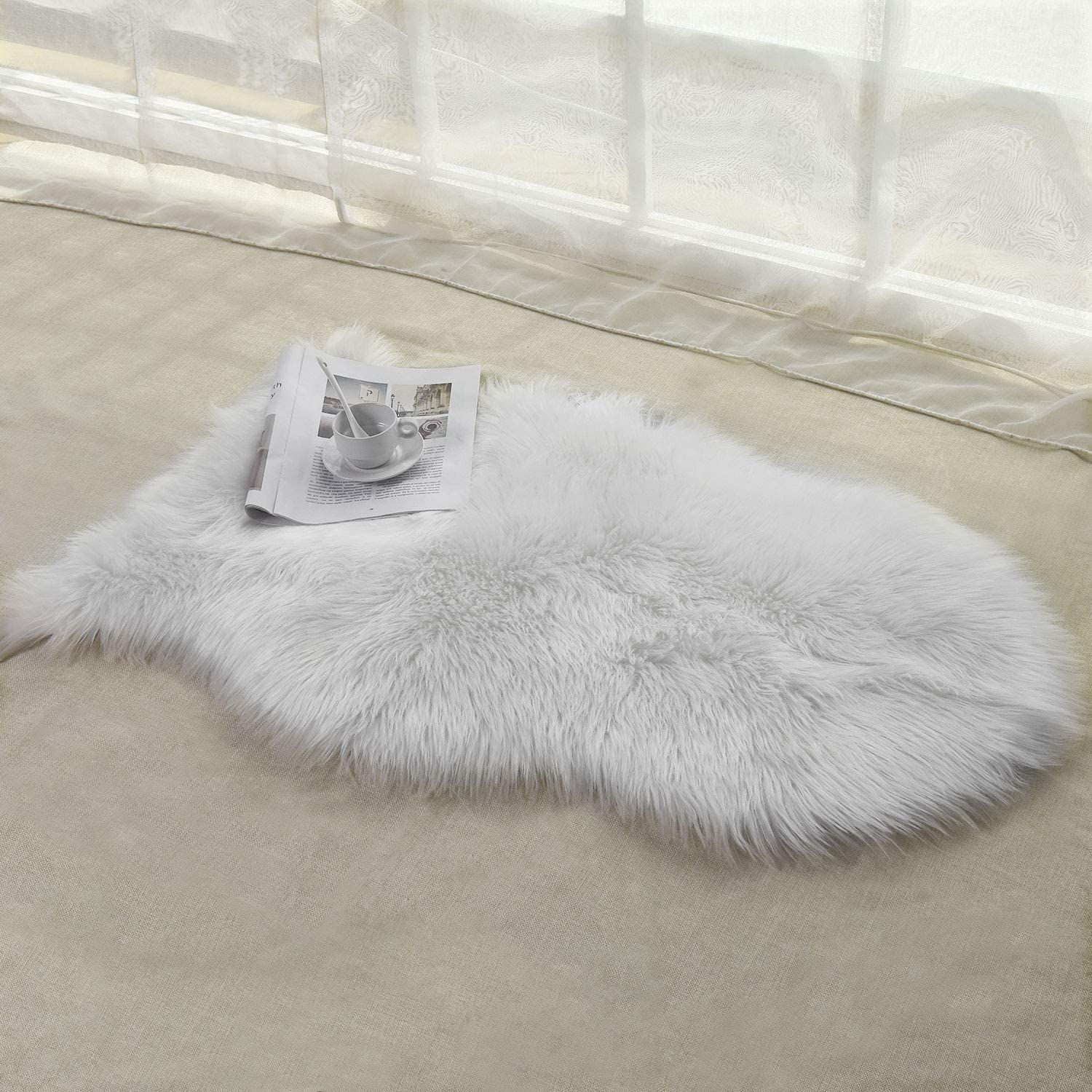 フェイクシープスキンラグ ムートンマット 60x100cm ホワイト