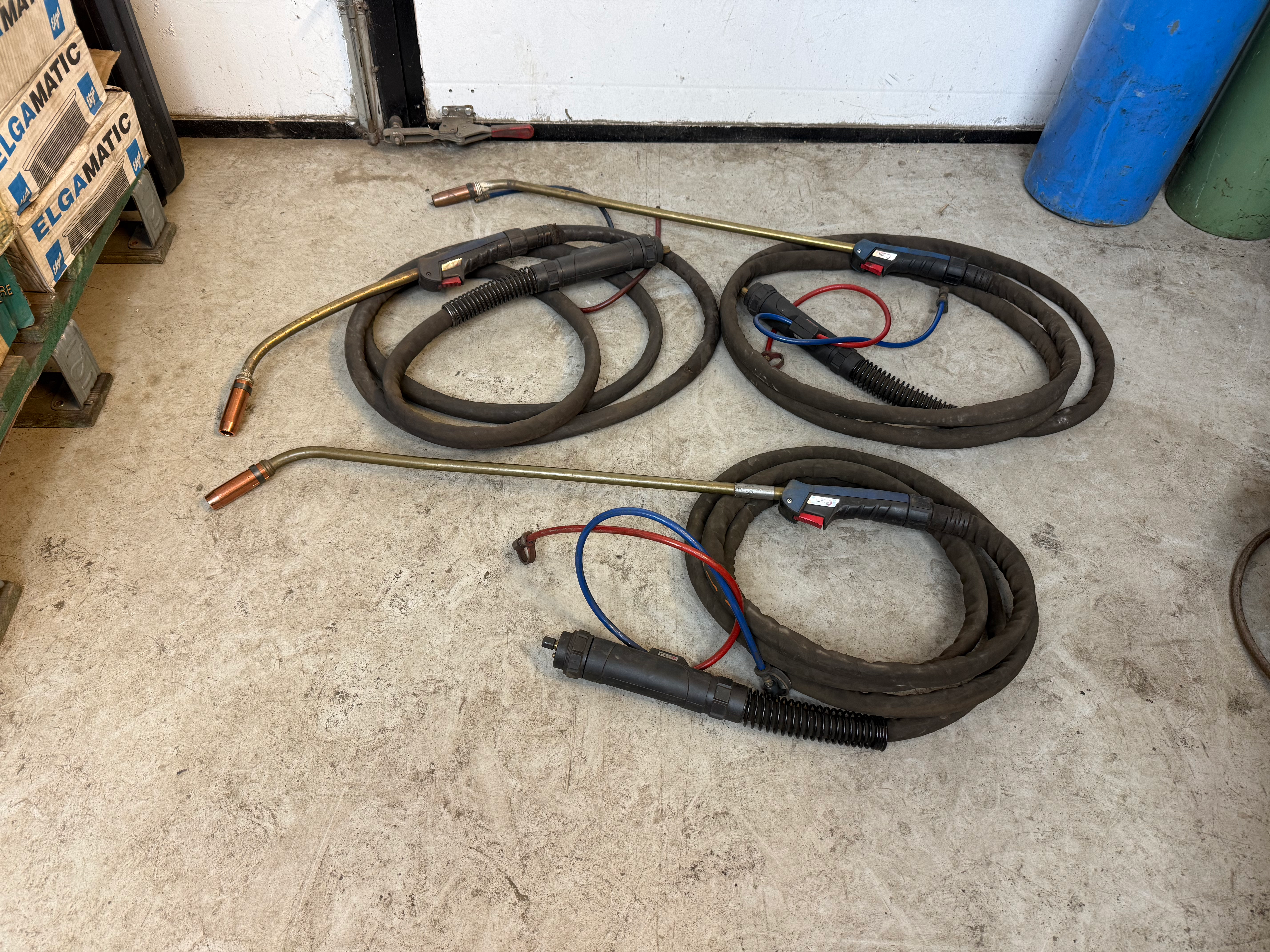 Mig-polttimia pitkällä kaulalla