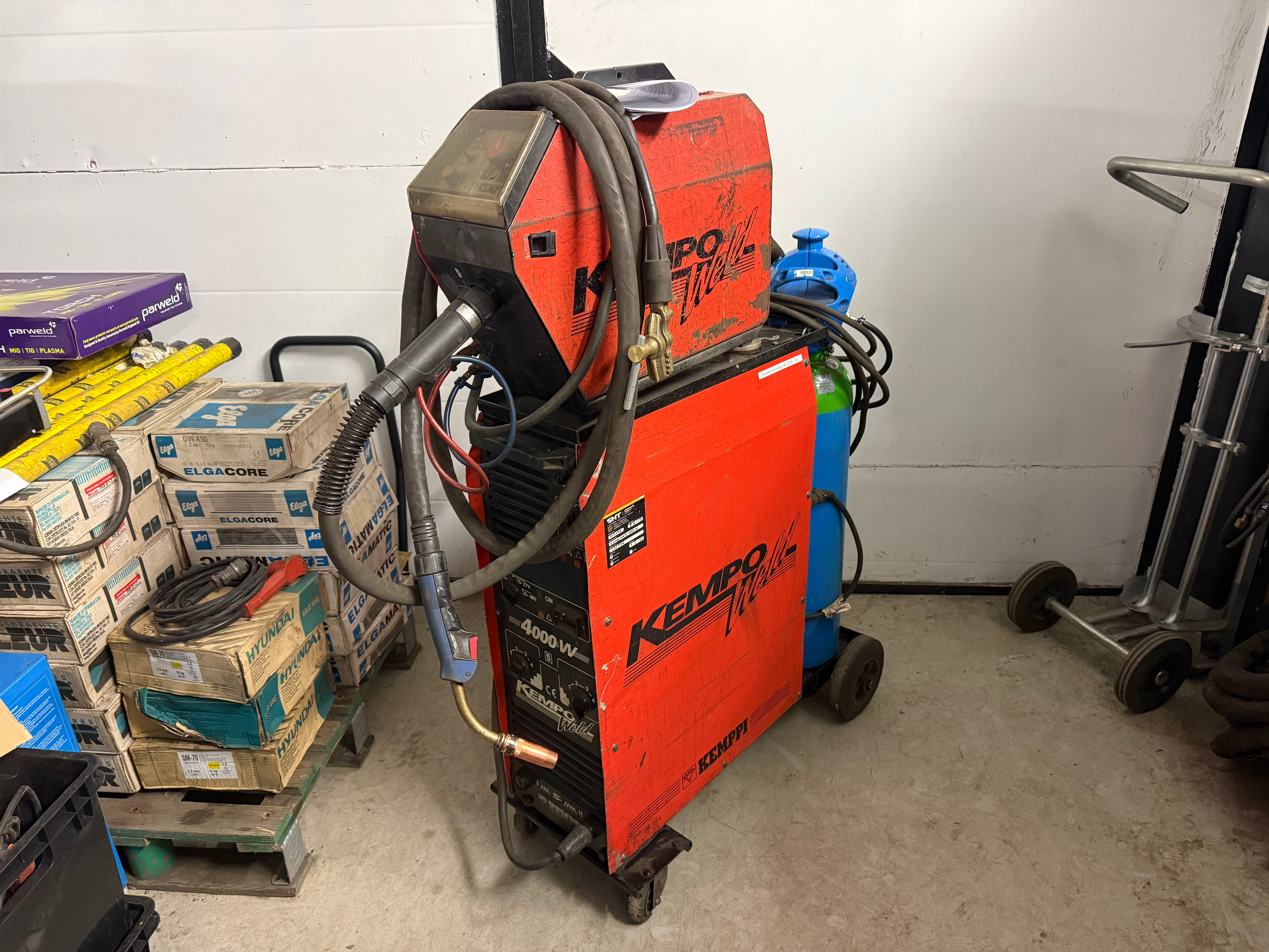 Kemppi KempoWeld 4000W + Wire K400 mig/mag konepaketti nestejäähdytyksellä