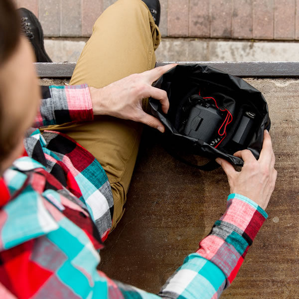 サムネイル： TOPO DESIGNS CAMERA CUBE