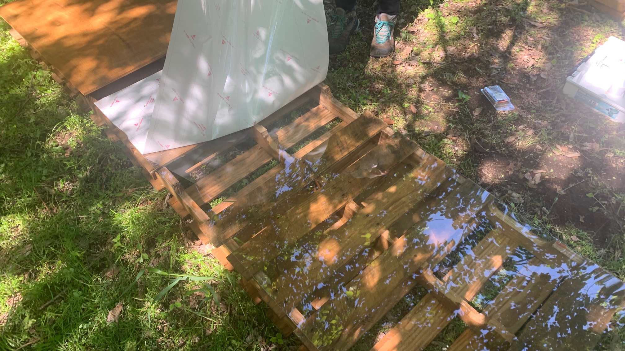 Eco-stack step 3: horizontal panels and acrylic observation window — Sentei-ya Sora