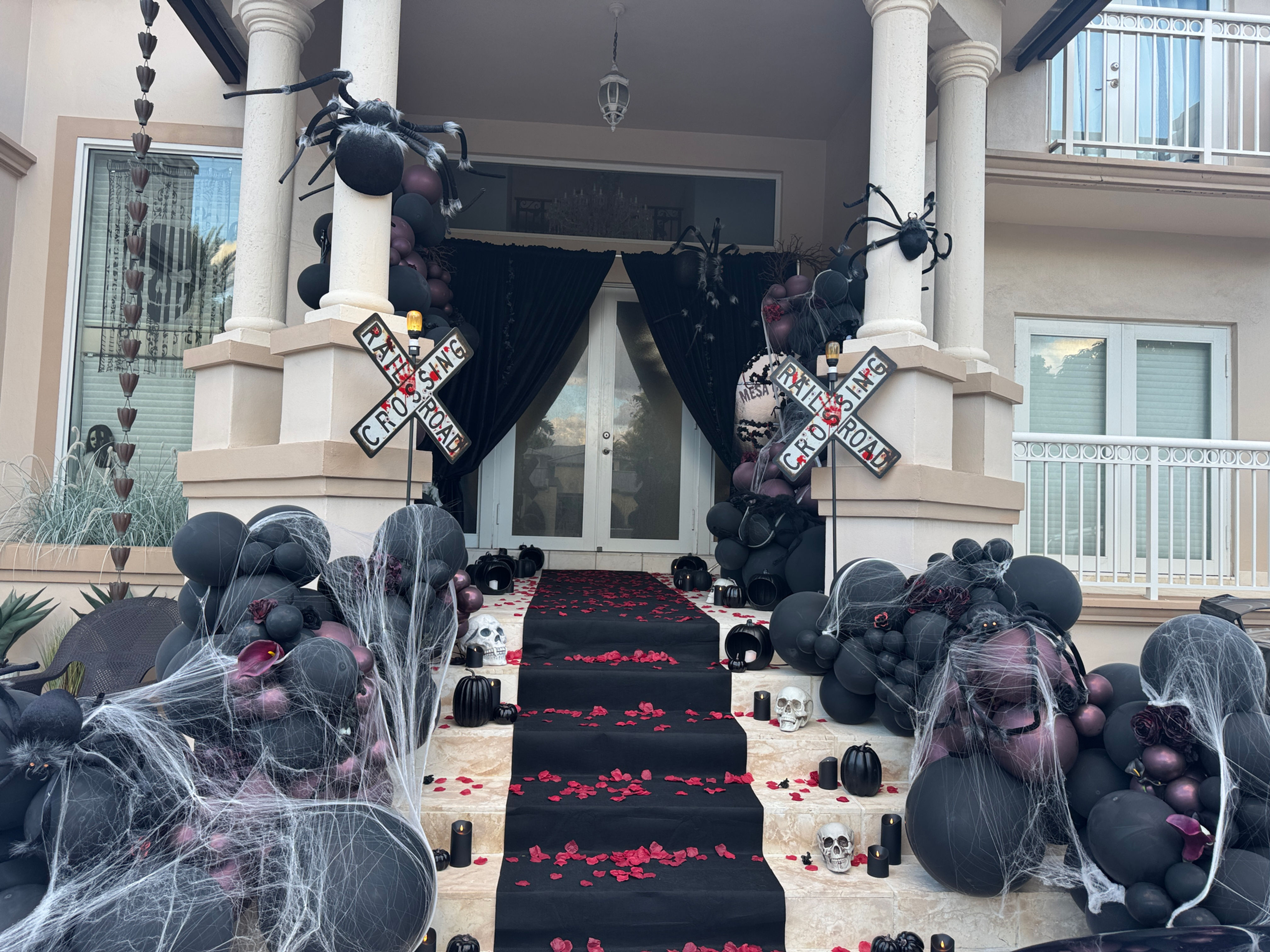 Halloween Full Outside Decor 