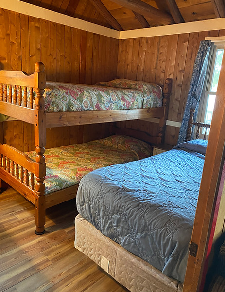 Twin bunk bed and single twin bedroom in Cabin 3