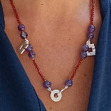 Thumbnail: Collier artisanal en argent 925°, améthystes et cornalines naturelles
