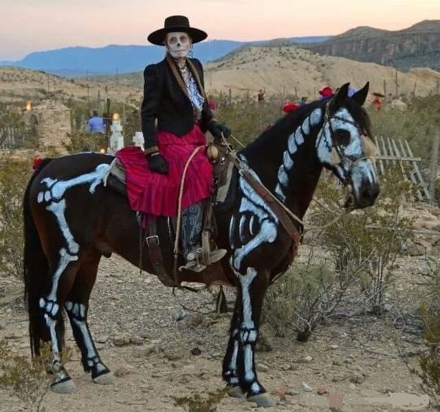 Trail Ride of the Living Dead | Mexico | Entre Orejas