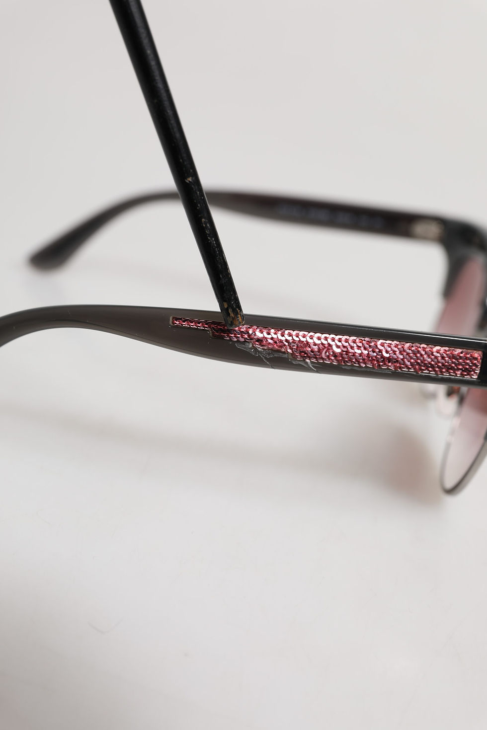 Thumbnail: Black Pink Mirrored Cat Eye DG6109 Sequined Sunglasses